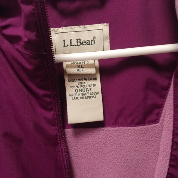LL Bean Vest Womens Size XL Full Zip Up Magenta Purple Nylon Fleece Outdoors - Picture 2 of 5